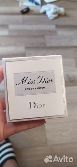 Парфюмированная вода женская