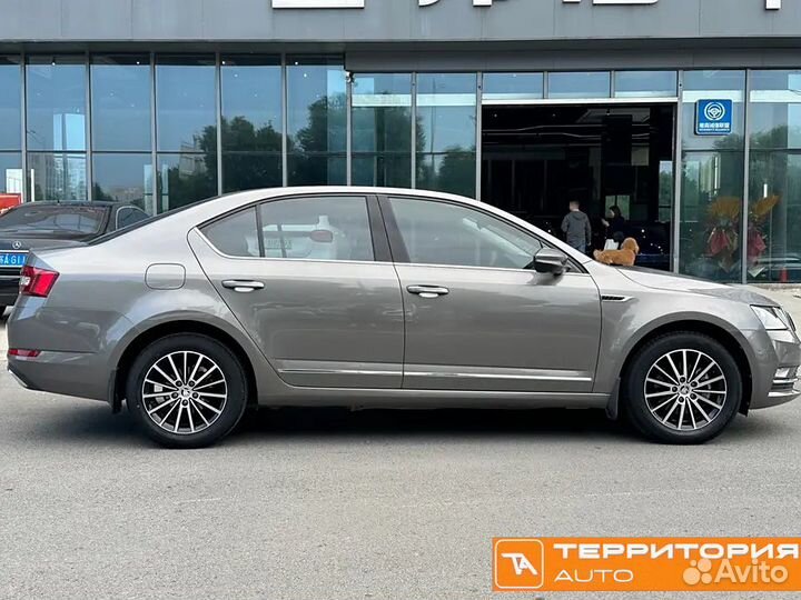 Skoda Octavia 1.5 AT, 2021, 30 000 км