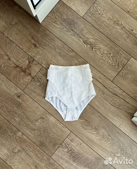 Бандаж послеродовой новый (42-44)