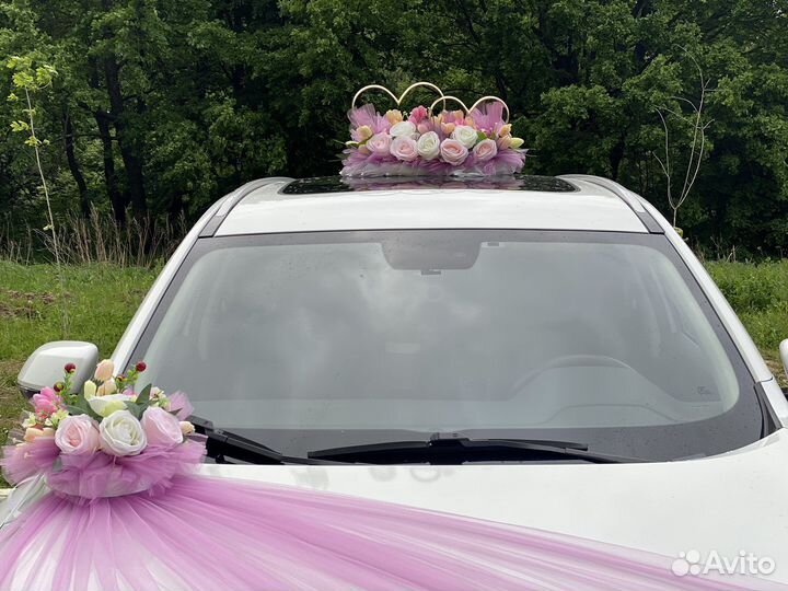 Свадебные украшения Нежная сирень на машину