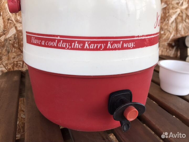 Термос с краном