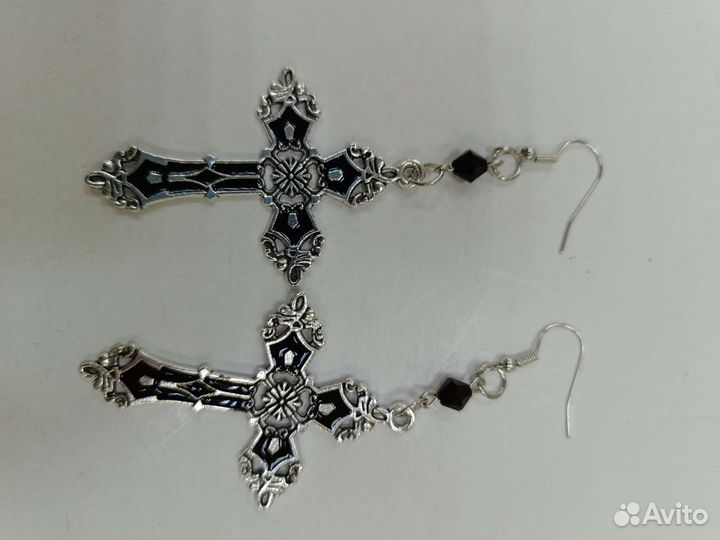 Панк серьги (готика)