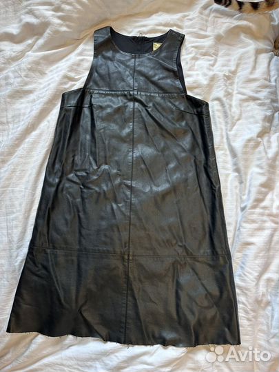 Платье экокожа