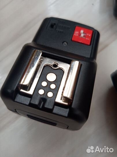 Без проводной радиосинхронизатор на 4 канала