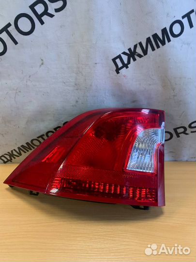 Левый задний фонарь Volvo s60 2 дорест