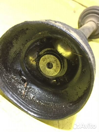 Привод правый полуось правая Ford Focus 1 2,0 USA