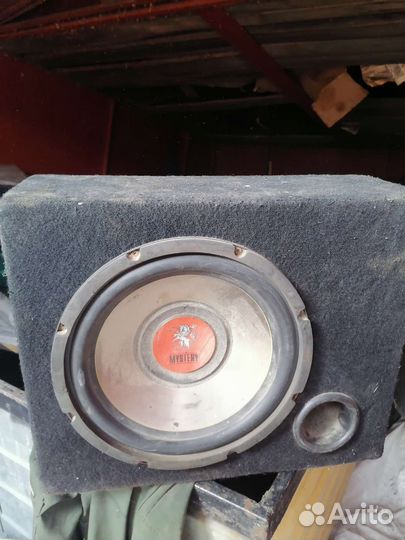 Активный сабвуфер