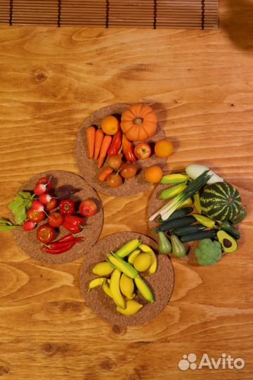 Игрушечные овощи и фрукты