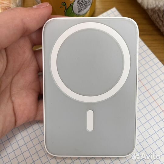 Повербанк с беспроводной зарядкой 5000 mah