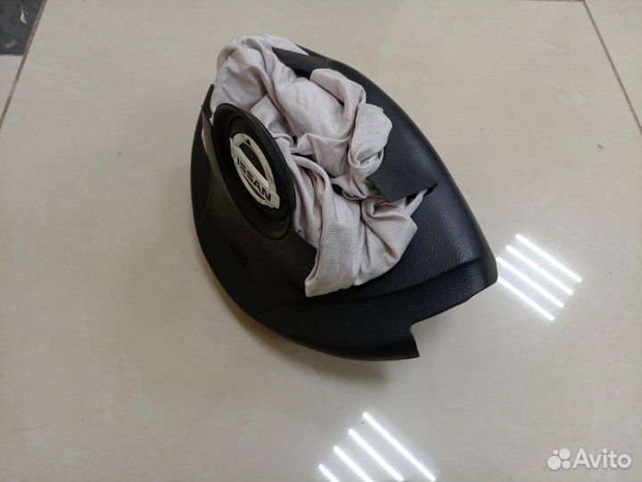 Подушка безопасности в руль Nissan Almera G15