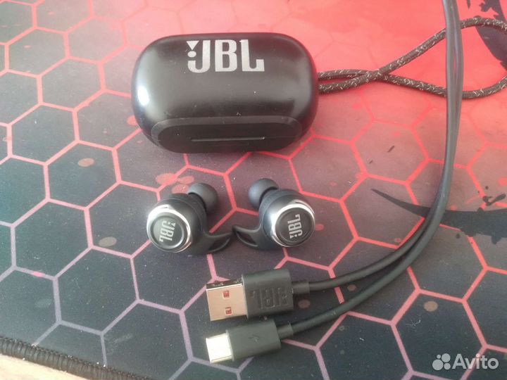 Беспроводные наушники jbl reflect flow pro