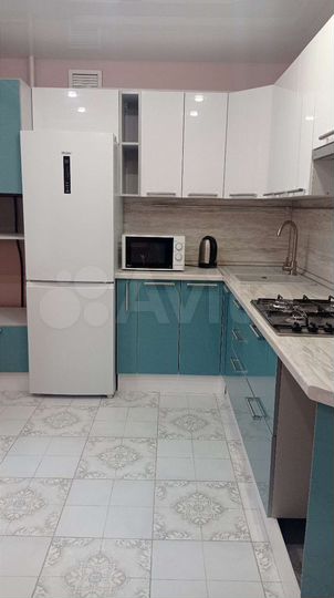 2-к. квартира, 60 м², 2/9 эт.