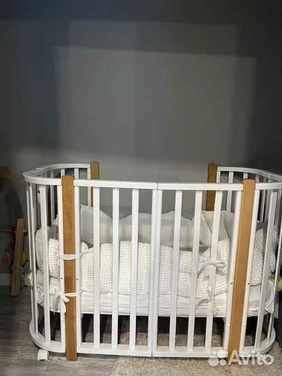 Детская кроватка с матрасом