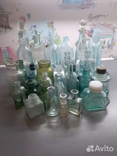 Старинные бутылки и флакончики