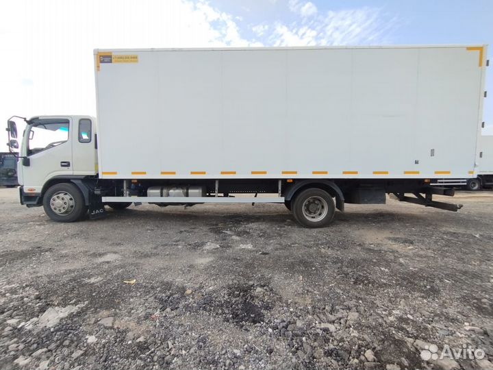 Изотермический фургон JAC N120, 2023