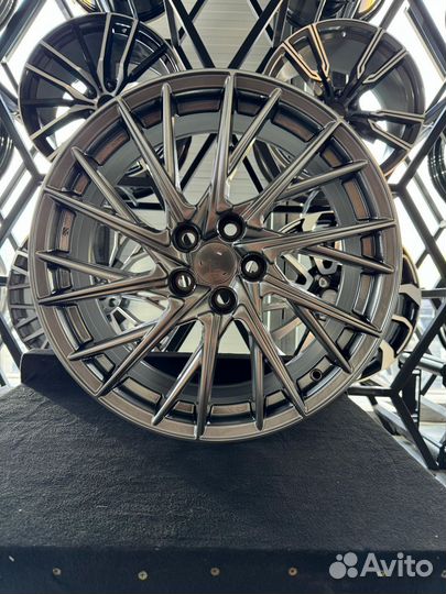 Новые диски R19 на Lexus ES