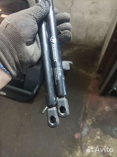 Газовые упоры багажника Ваз 2114,2109(комплект)