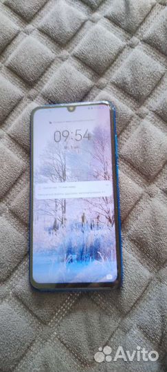 Телефон honor 10i