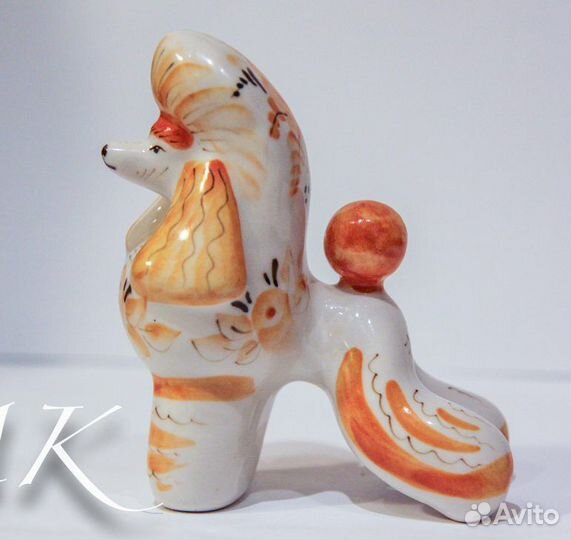 Пудель в золоте - статуэтка из фарфора