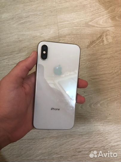 Телефон iPhone X