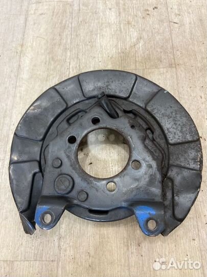 Механизм ручного тормоза задний левый Mitsubishi