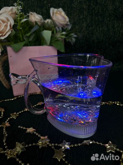 Кружка светящаяся в виде сердца