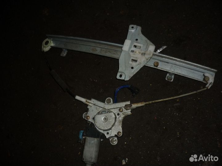 Стеклоподъемник элек. задний левый Шевроле Лачетти