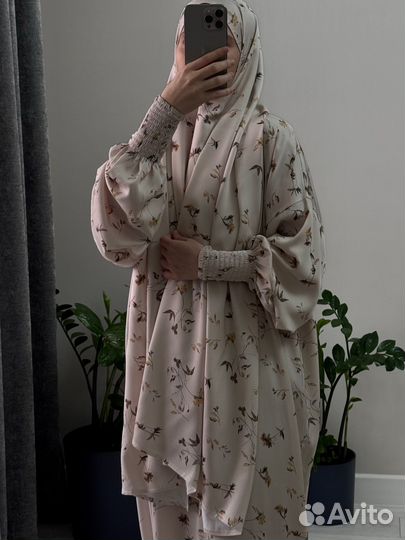 Намазное платье с шарфом