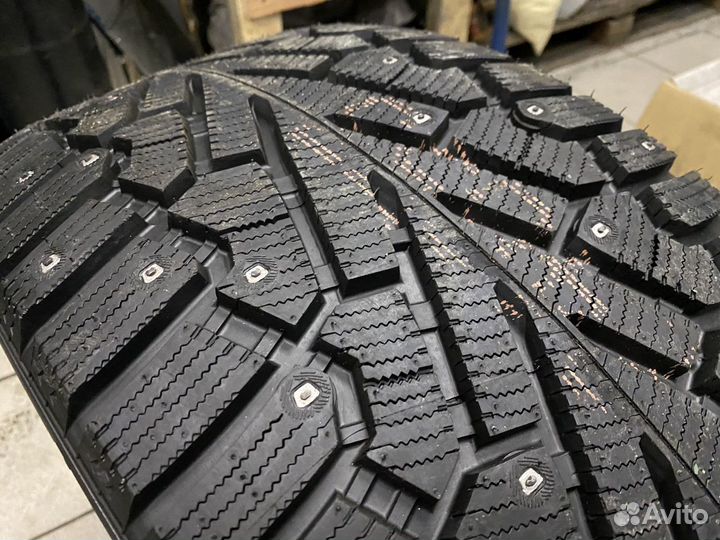 Pirelli Ice Zero 295/40 R20