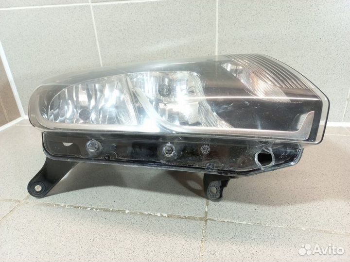 Фара правая LADA Largus