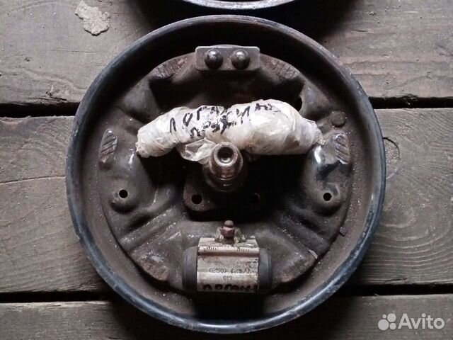 Барабанный тормоз Renault Logan I
