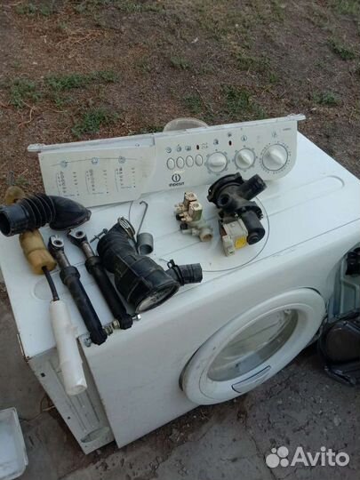 Стиральная машинка бу indesit аристон