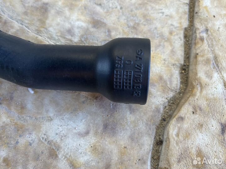 Патрубок вентиляции картера Mercedes C-Class W204