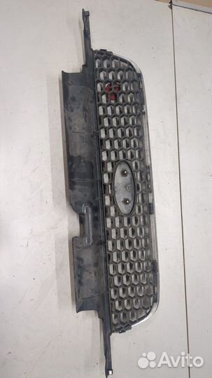 Решетка радиатора Ford Maverick, 2001