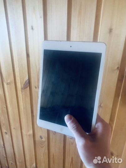 iPad mini 2 (не работает дисплей, заблокирован)