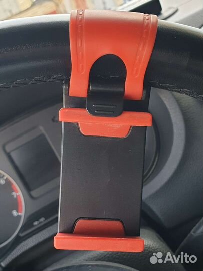 Держатель для телефона в машину