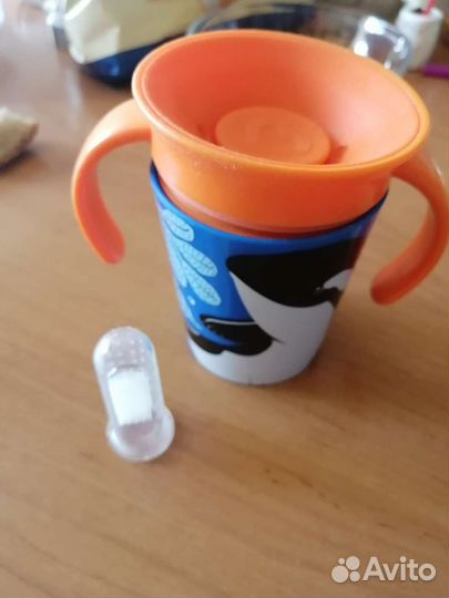 Поильник-непроливайка miracle Munchkin