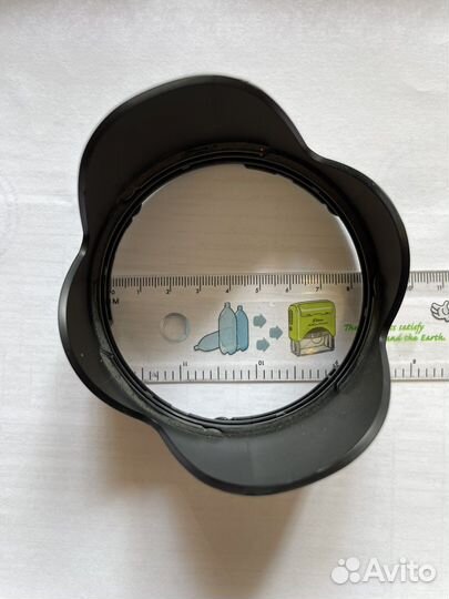 Бленда насасадка на объектив