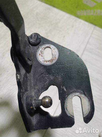 Петля крышки багажника Фольксваген Пассат Б5