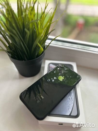 iPhone Xr, 64 ГБ