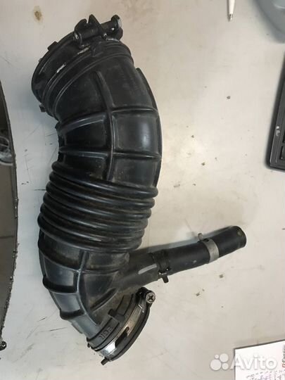 Патрубок воздушный Hyundai Santa Fe III