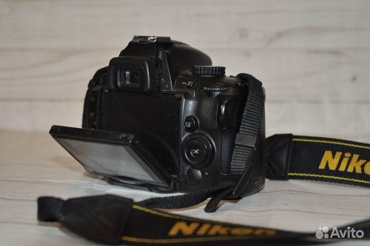 Nikon D5000