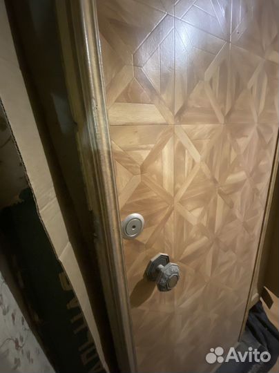 Дверь входная деревянная бу