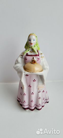 Статуэтка хлеб да соль, девушка с караваем, завод