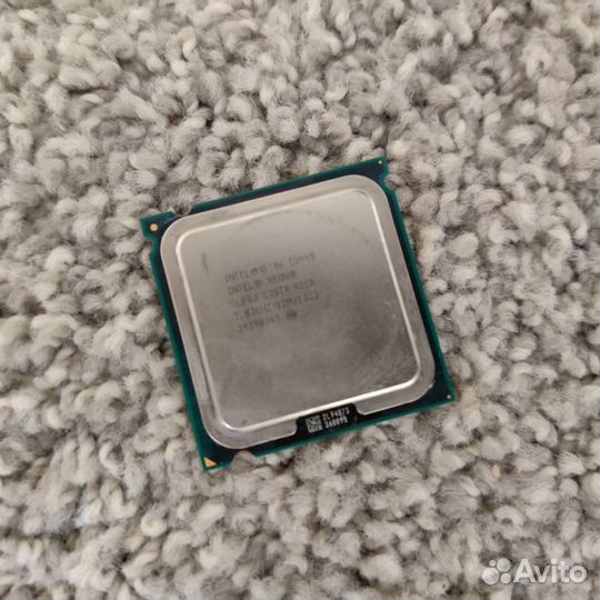 Intel Xeon E5440 Сокет LGA775