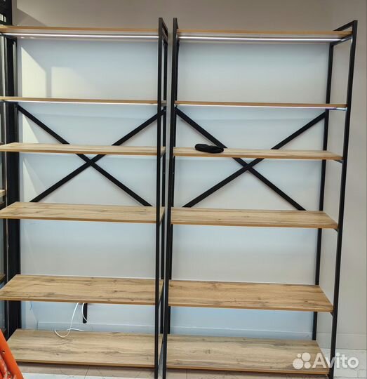 Стеллажи Лофт для магазина салона бутика