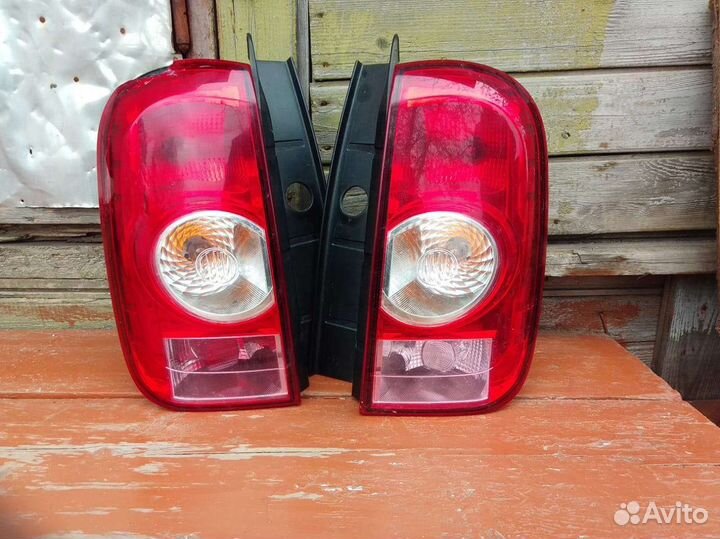 Задние фонари
