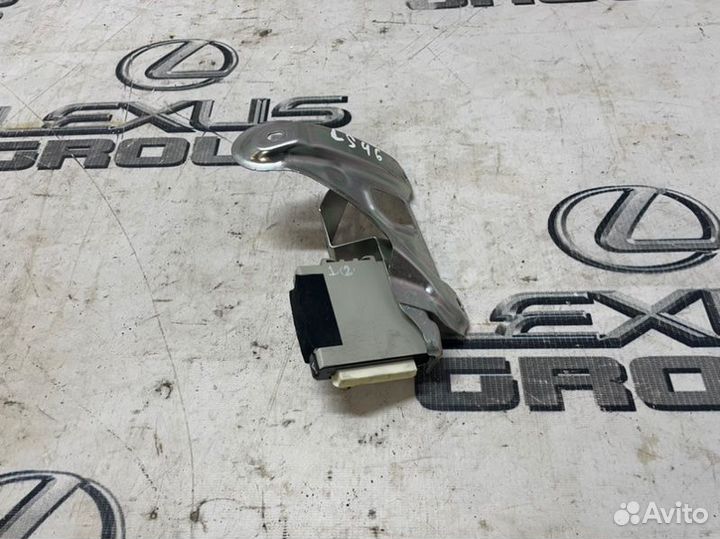 Блок управления фарами Lexus LS460