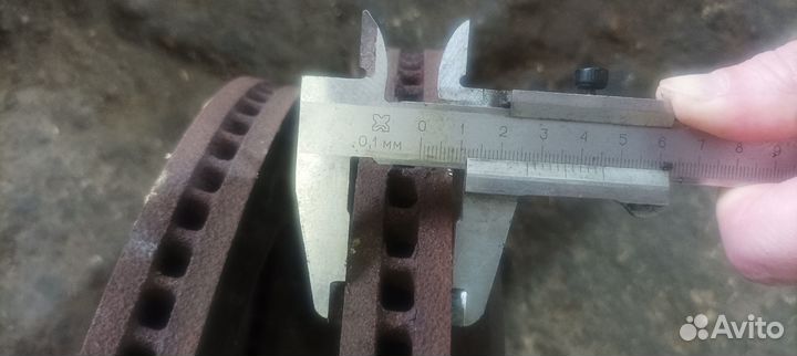 Пара тормозных дисков Toyota Celsior UCF20