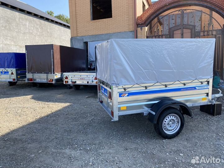 Прицеп на легковой автомобиль